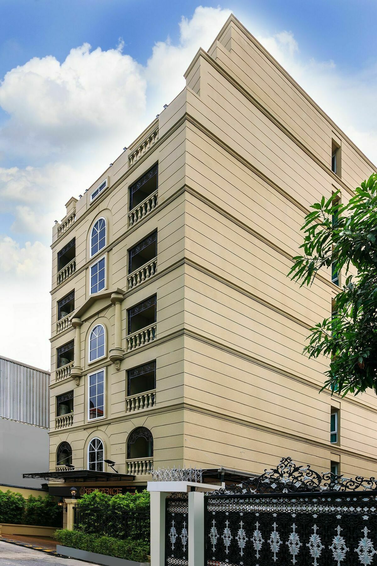 The La49 Hotel Бангкок Экстерьер фото